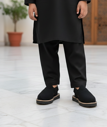 StepForm Peshawari Chappal